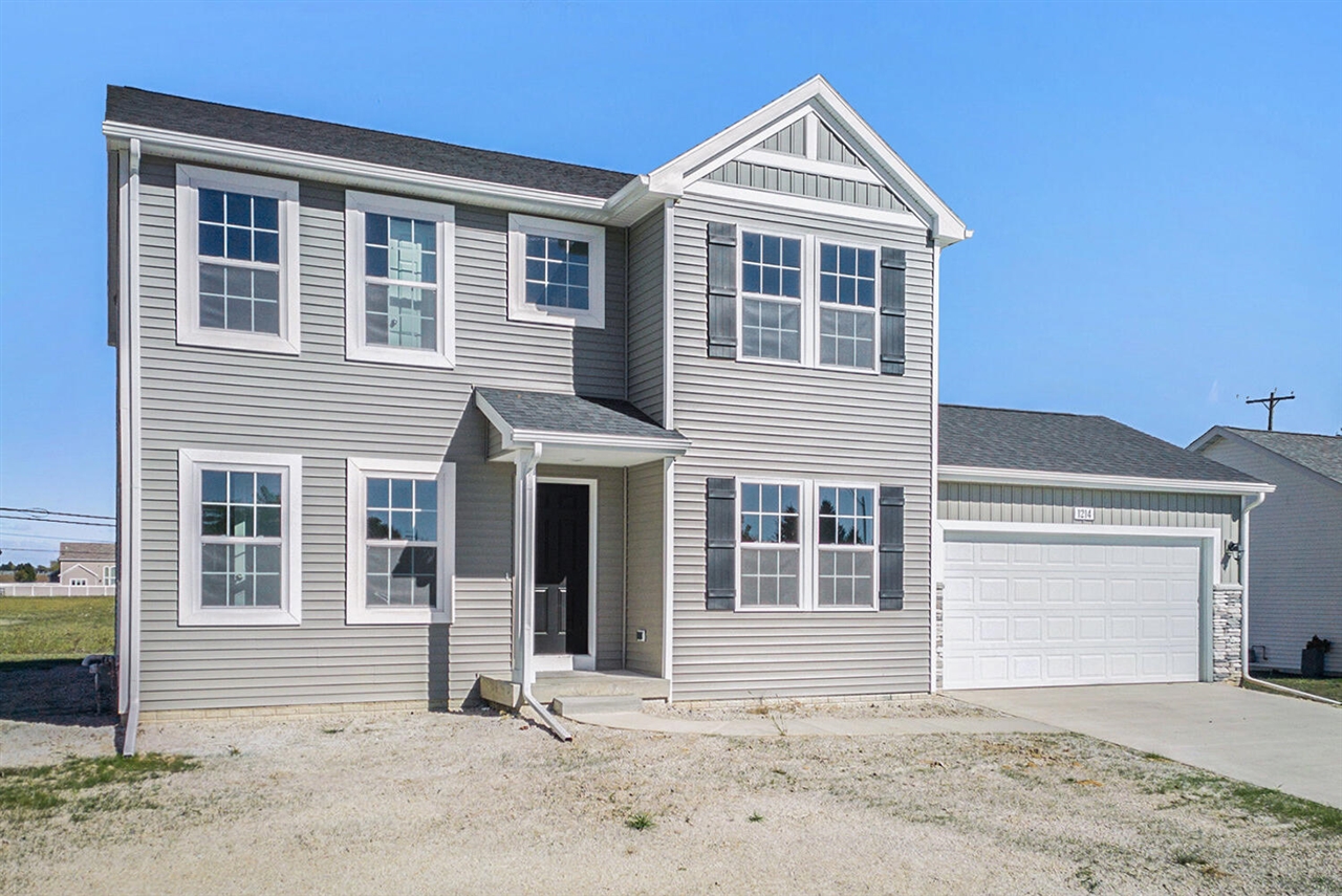 9368 Snow Valley Drive, Alto, MI, 49302-8987