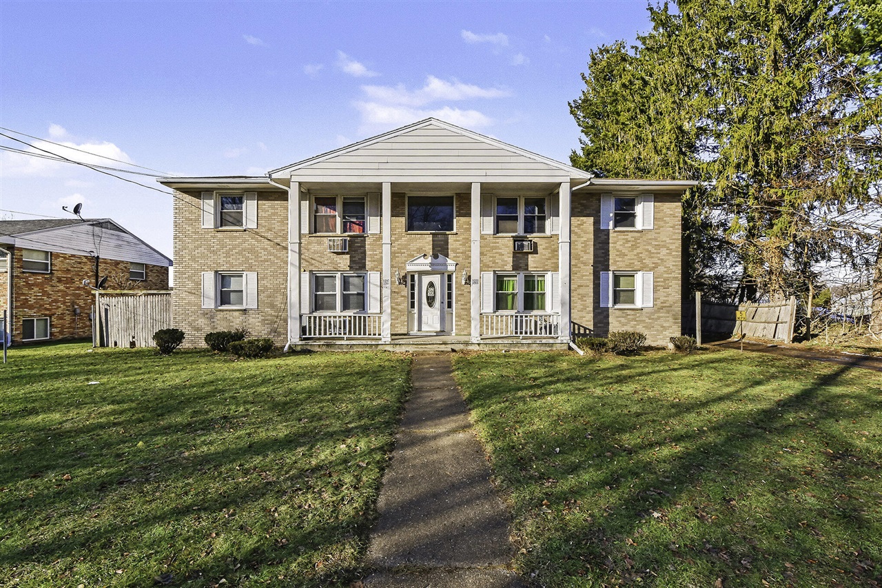 3201 Marshall Avenue, Grand Rapids, MI, 49508-2424