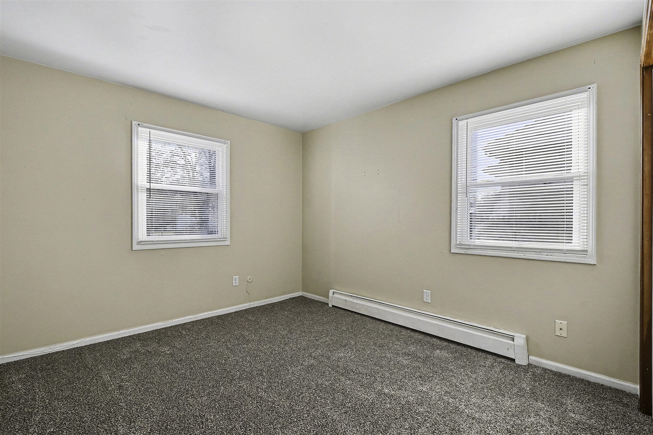 3201 Marshall Avenue, Grand Rapids, MI, 49508-2424