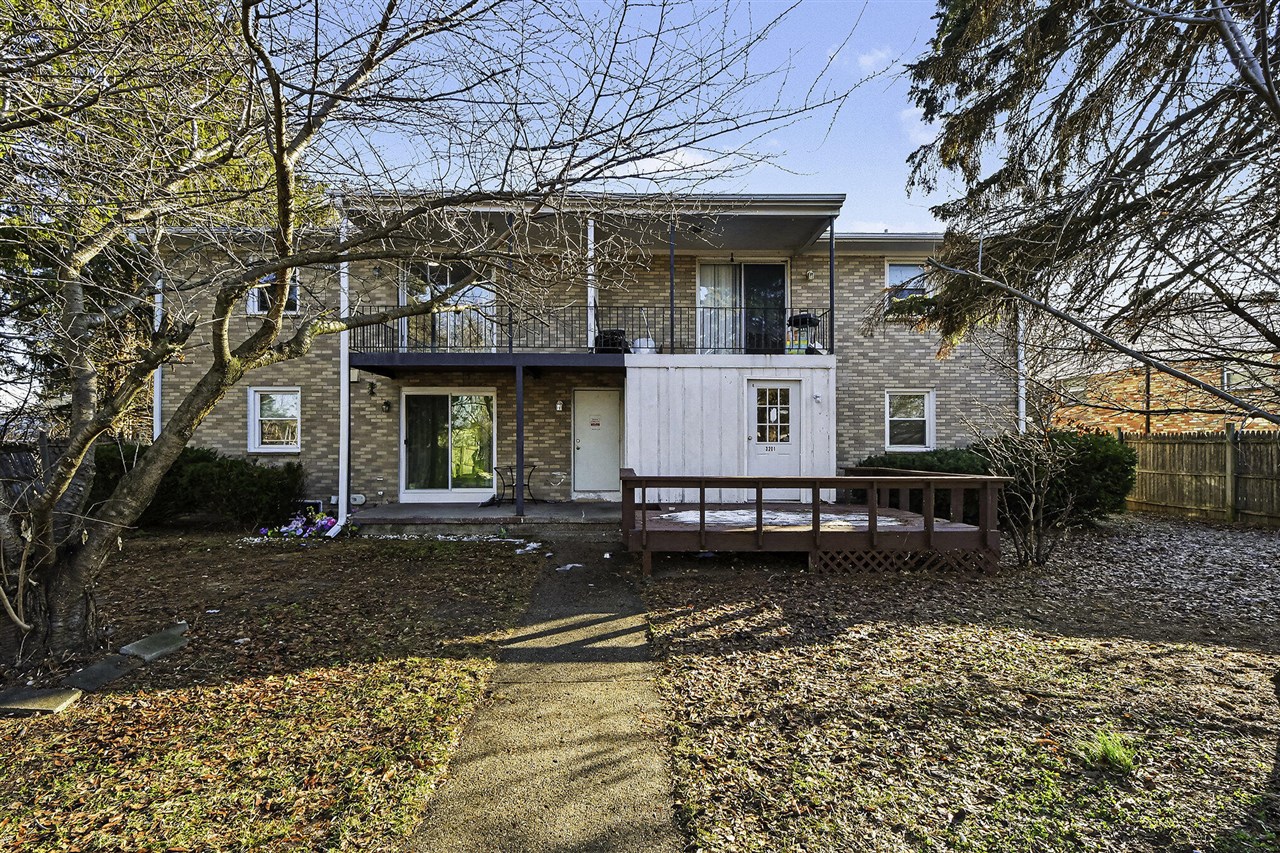 3201 Marshall Avenue, Grand Rapids, MI, 49508-2424