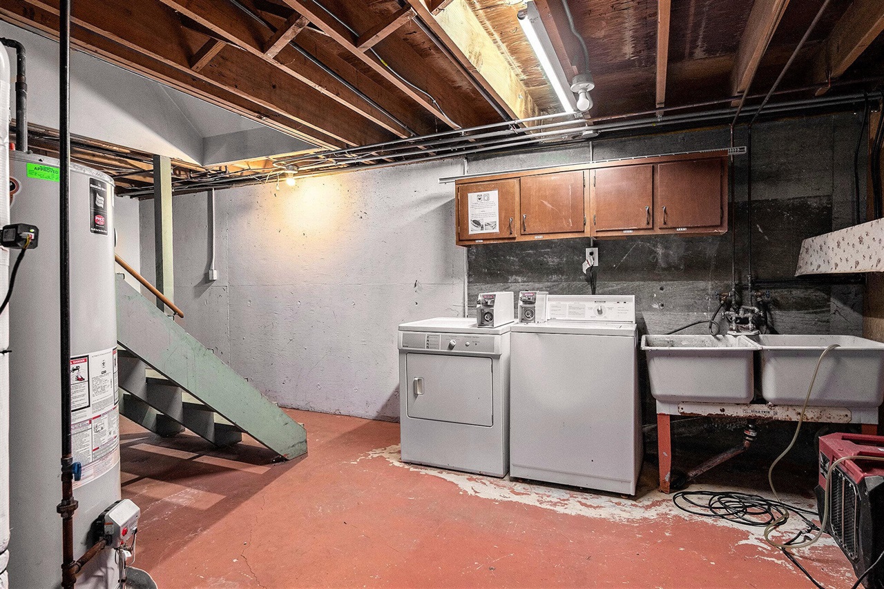 3201 Marshall Avenue, Grand Rapids, MI, 49508-2424