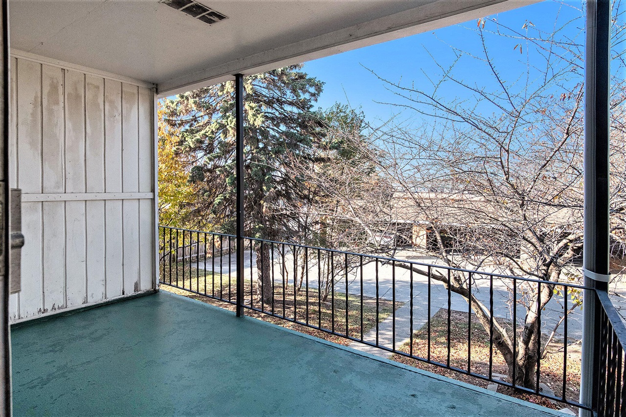 3201 Marshall Avenue, Grand Rapids, MI, 49508-2424