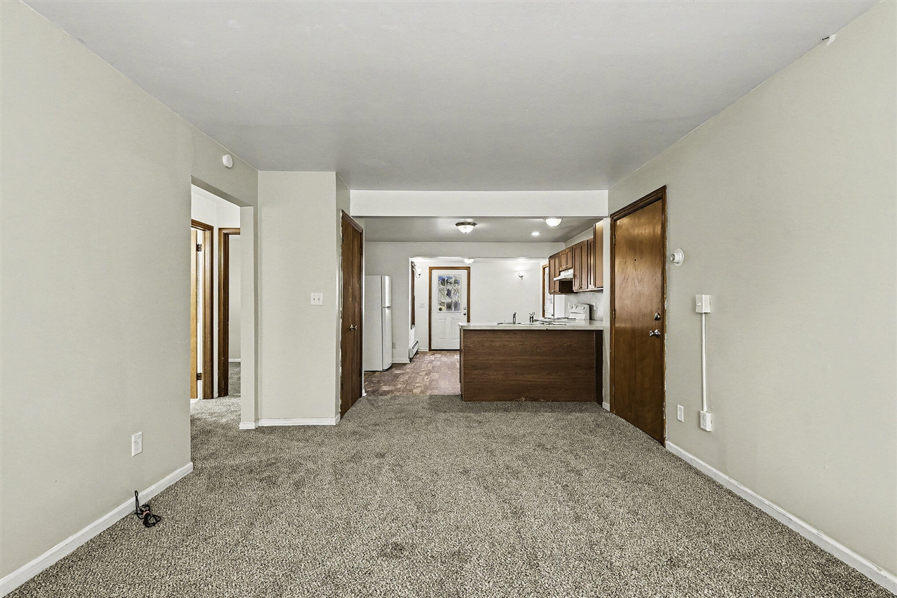 3201 Marshall Avenue, Grand Rapids, MI, 49508-2424