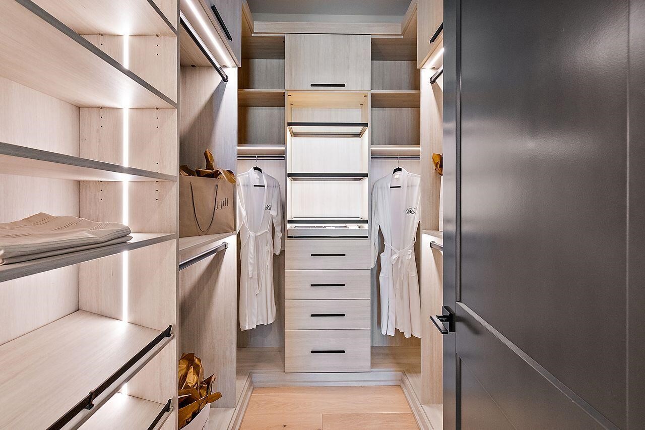 101 S Griswold Street, Northville, MI, 48167