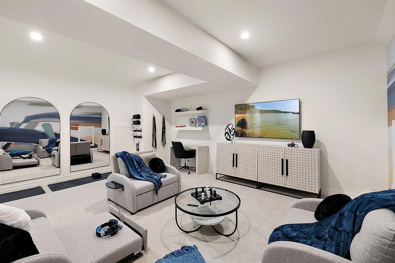 101 S Griswold Street, Northville, MI, 48167