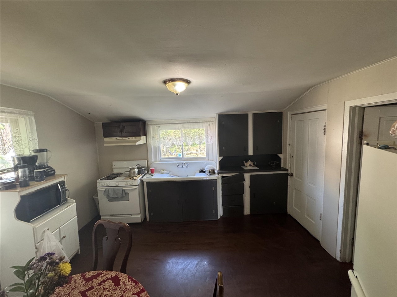 Homes for sale in Grand Rapids, MI | 413 Prince St, Grand Rapids, MI 49507 | MLS# 70516923