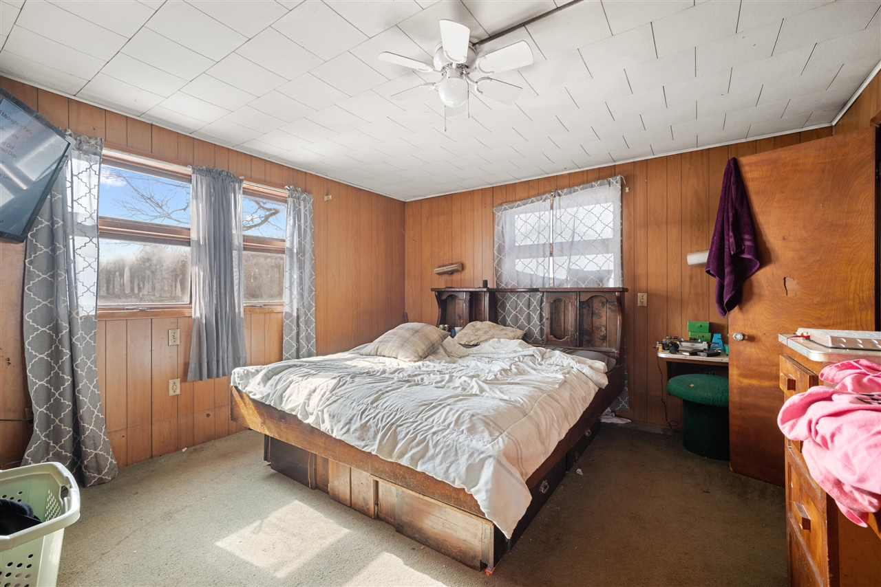 65838 48th Avenue, Hartford, MI, 49057-9749