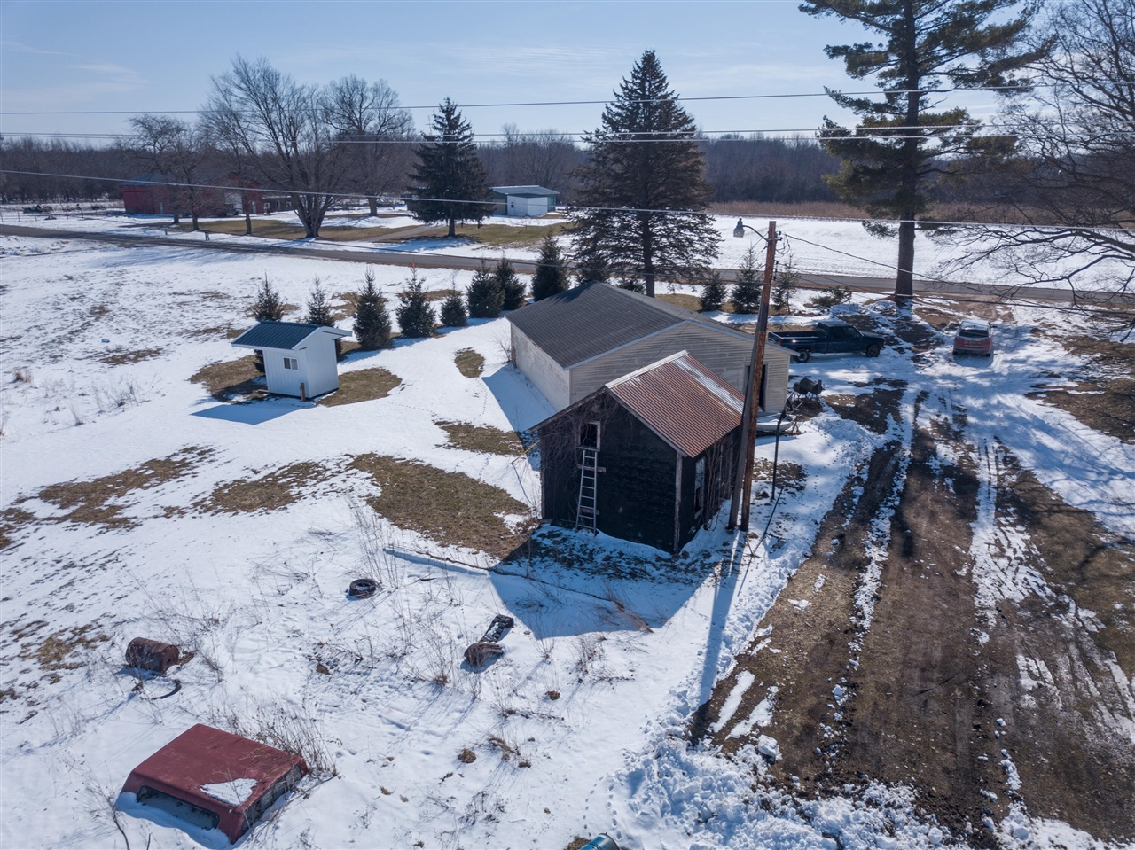 65838 48th Avenue, Hartford, MI, 49057-9749