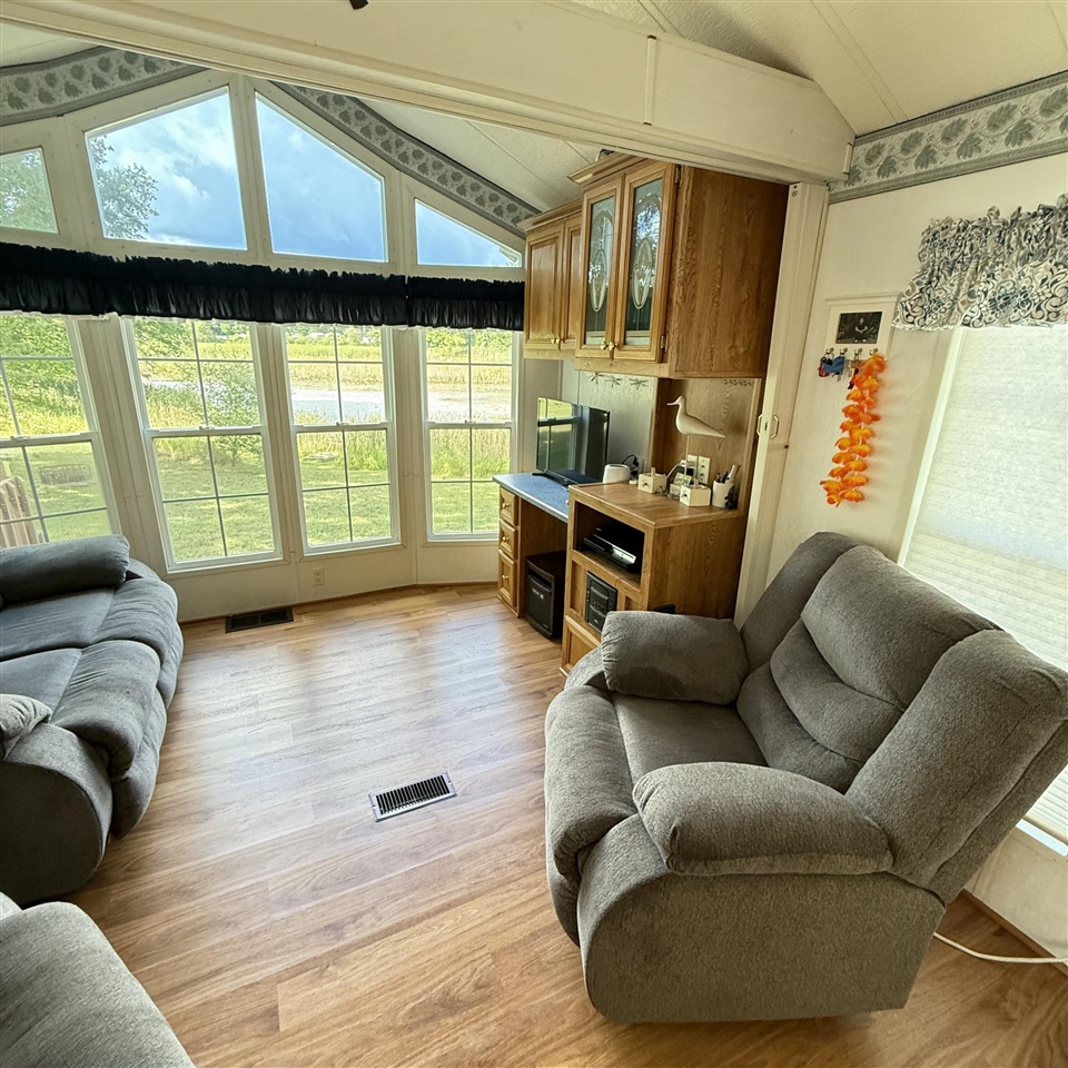 9380 E Circle Drive, Stanwood, MI, 49346-9611