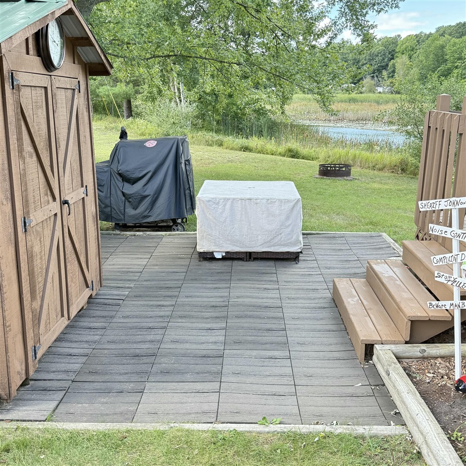 9380 E Circle Drive, Stanwood, MI, 49346-9611