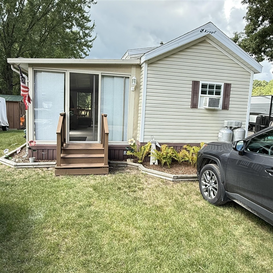 9380 E Circle Drive, Stanwood, MI, 49346-9611