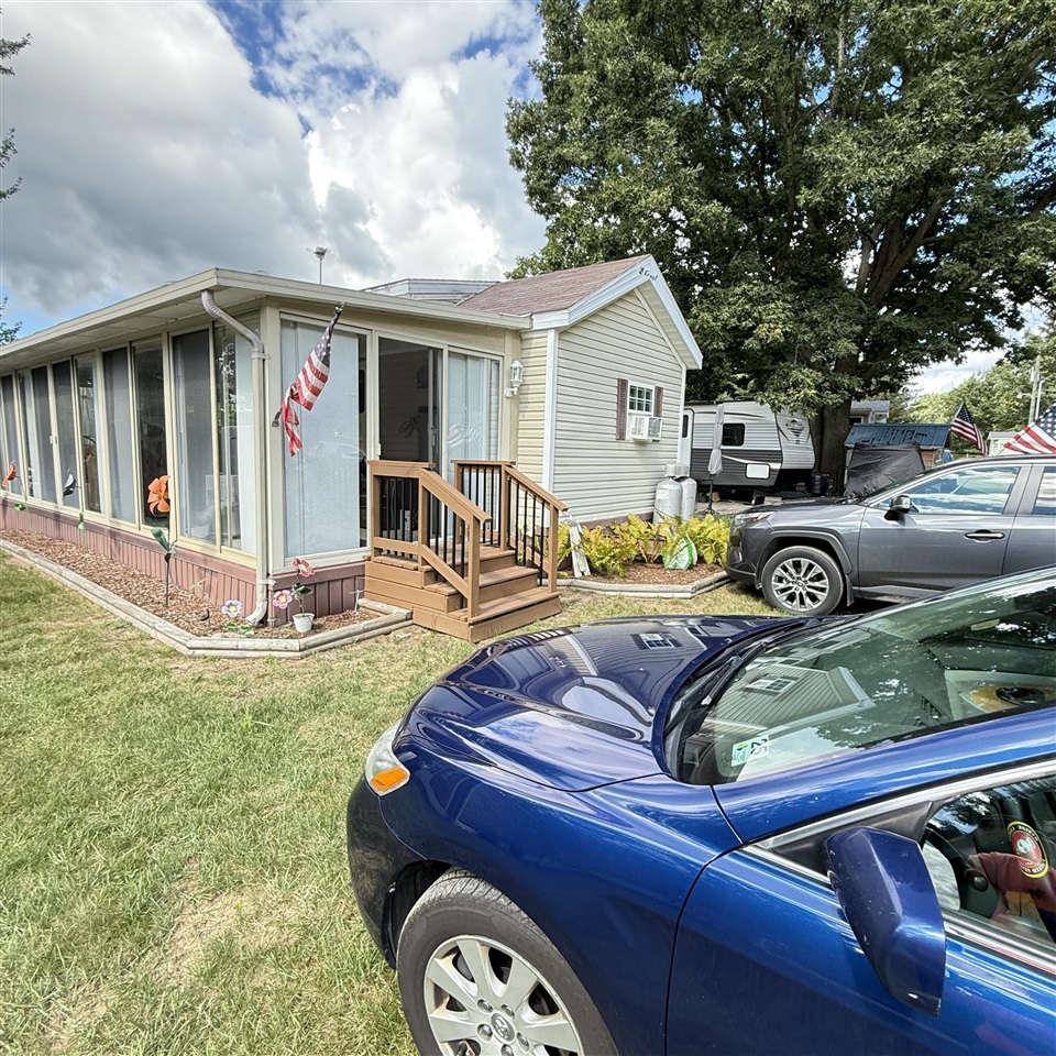 9380 E Circle Drive, Stanwood, MI, 49346-9611