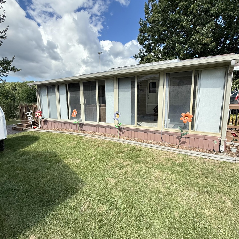 9380 E Circle Drive, Stanwood, MI, 49346-9611