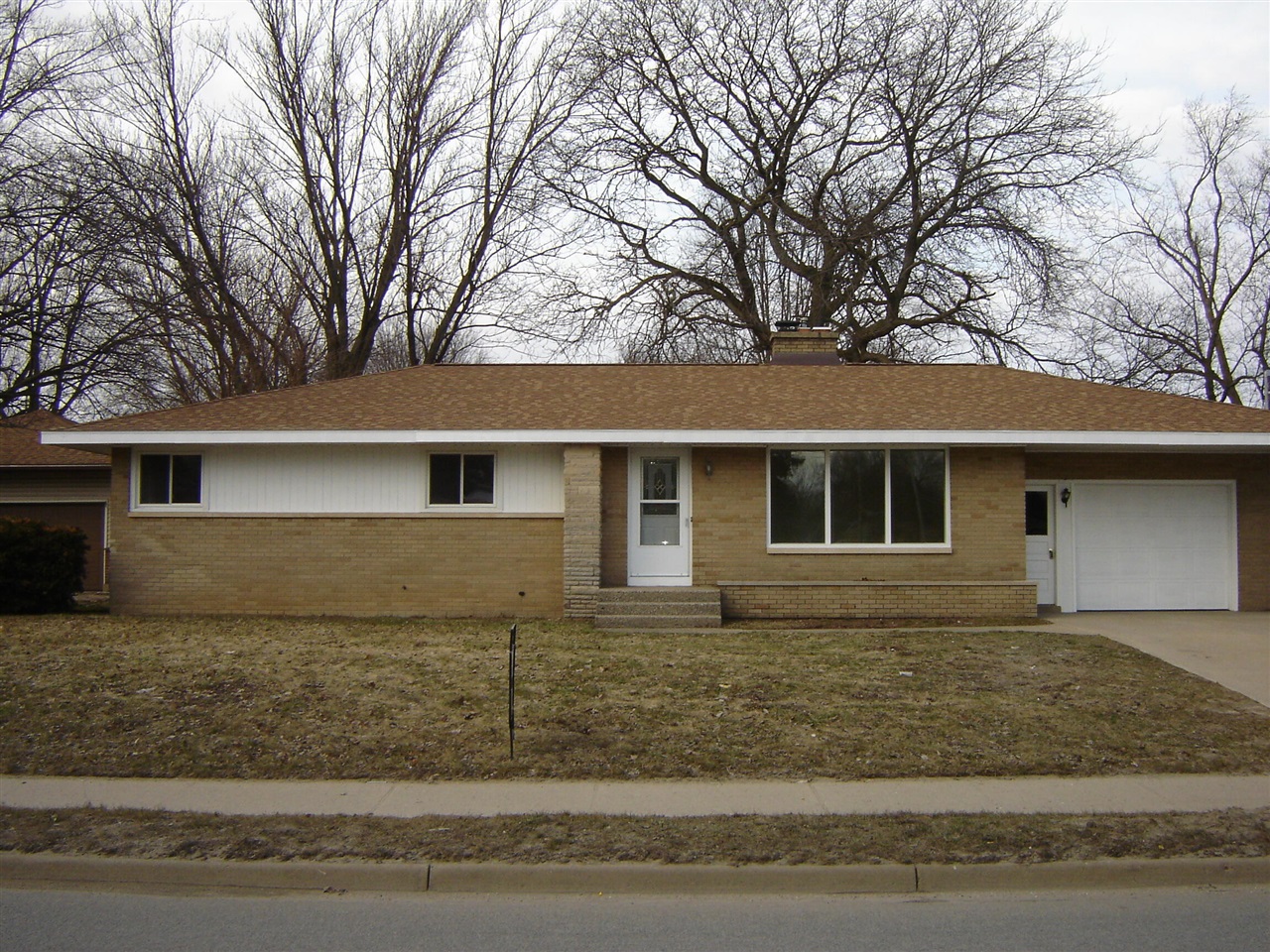 271 68th Street, Grand Rapids, MI, 49548-7180