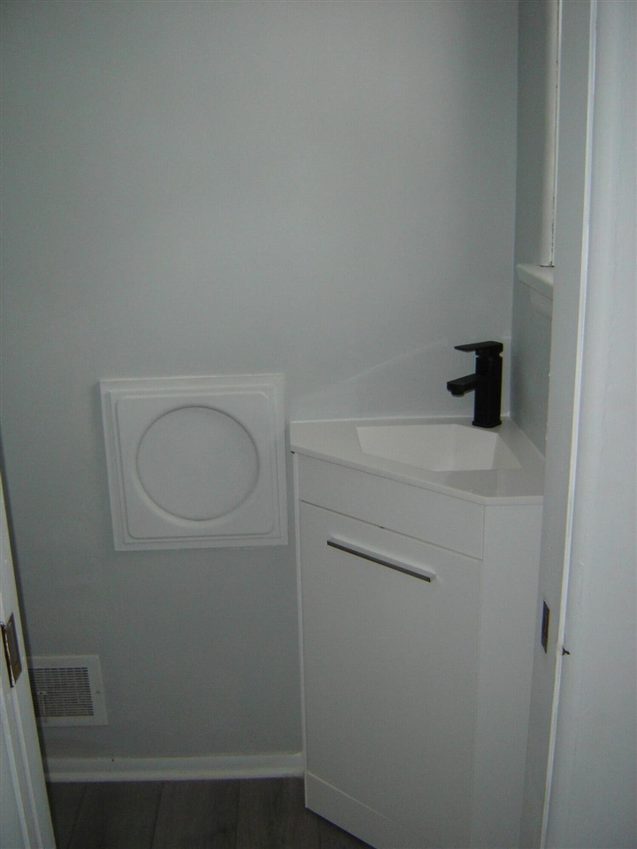 271 68th Street, Grand Rapids, MI, 49548-7180