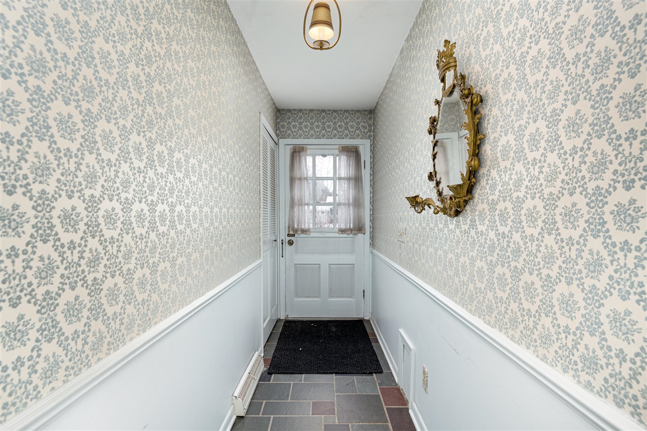 Homes for sale in Dimondale, MI | 6411 Pleasant River Dr, Dimondale, MI 48821 | MLS# 70516969