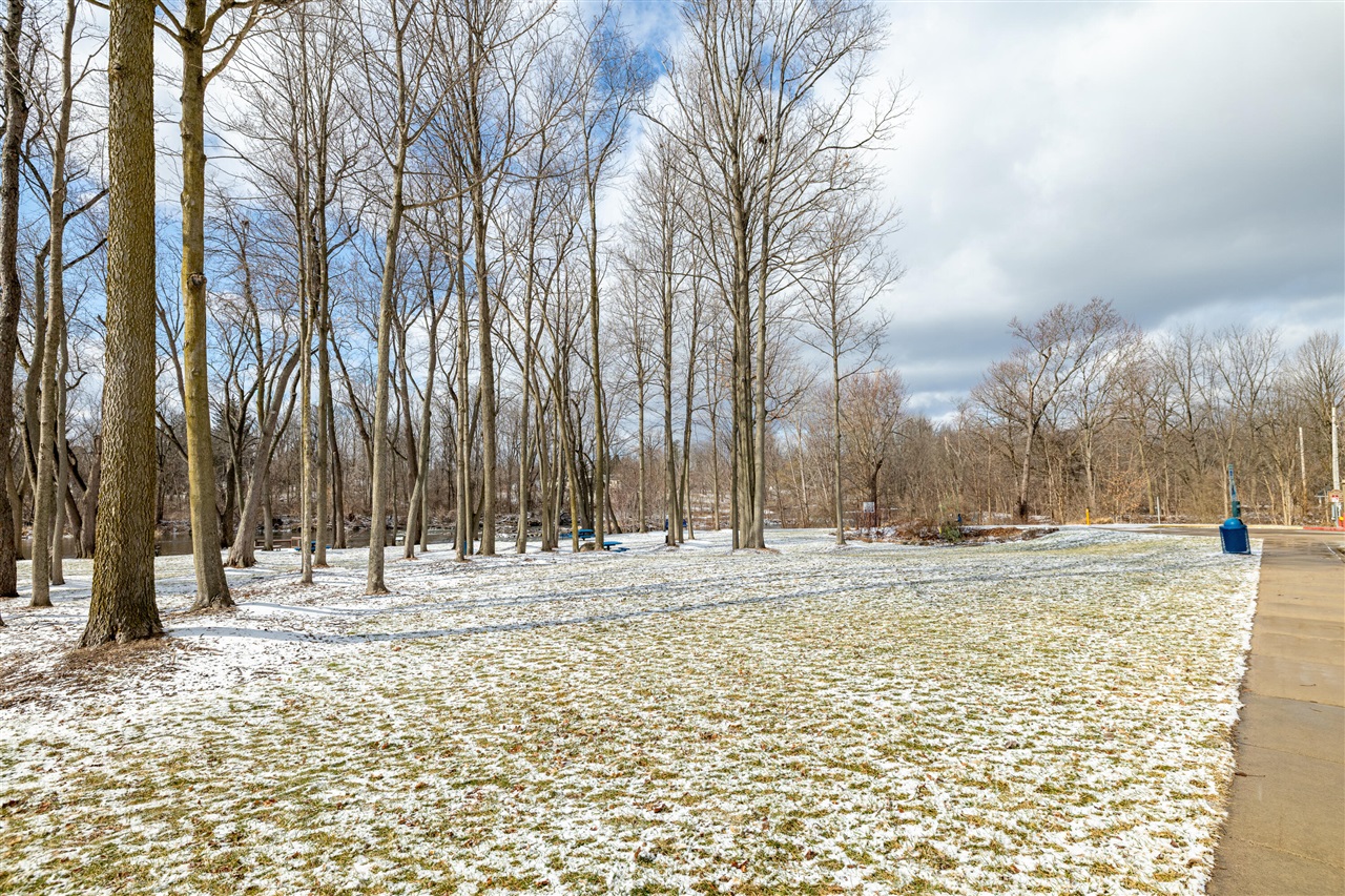 Homes for sale in Dimondale, MI | 6411 Pleasant River Dr, Dimondale, MI 48821 | MLS# 70516969