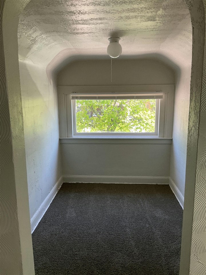 12701 Griggs Street, Detroit, MI, 48238-3075