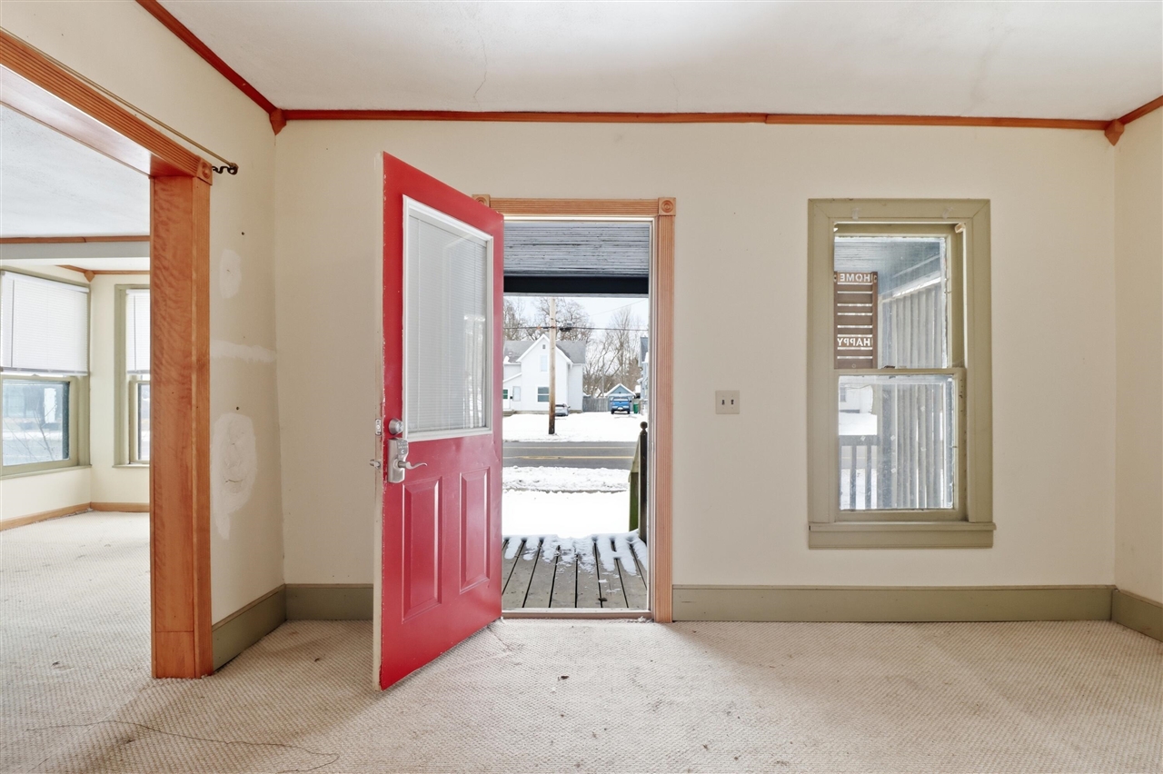 Homes for sale in Dowagiac, MI | 316 E Division St, Dowagiac, MI 49047 | MLS# 70516986