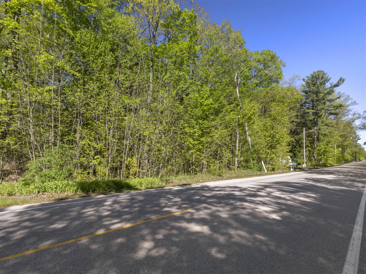 4th image of 102-104 Poplar Ave, Honor, MI 49640 | MLS# 70517060