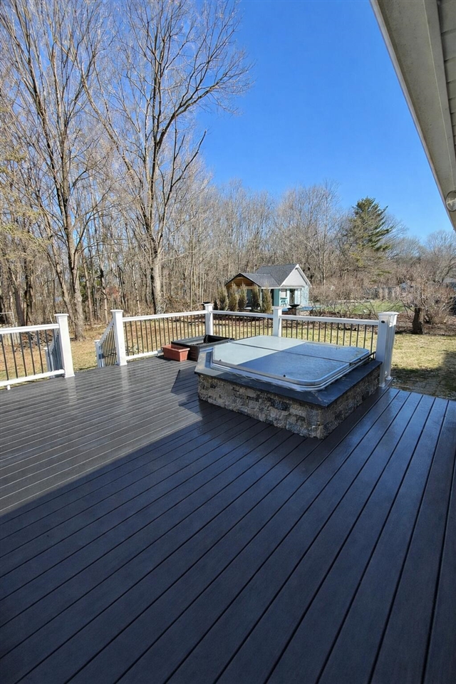 7900 W Q Avenue, Kalamazoo, MI, 49009-8927