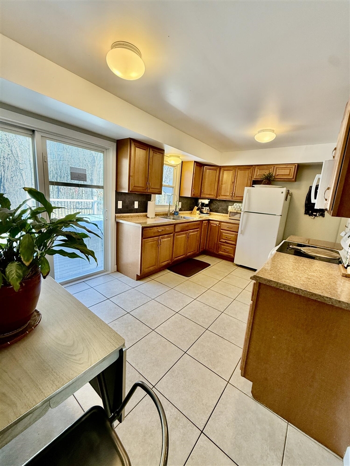 7900 W Q Avenue, Kalamazoo, MI, 49009-8927