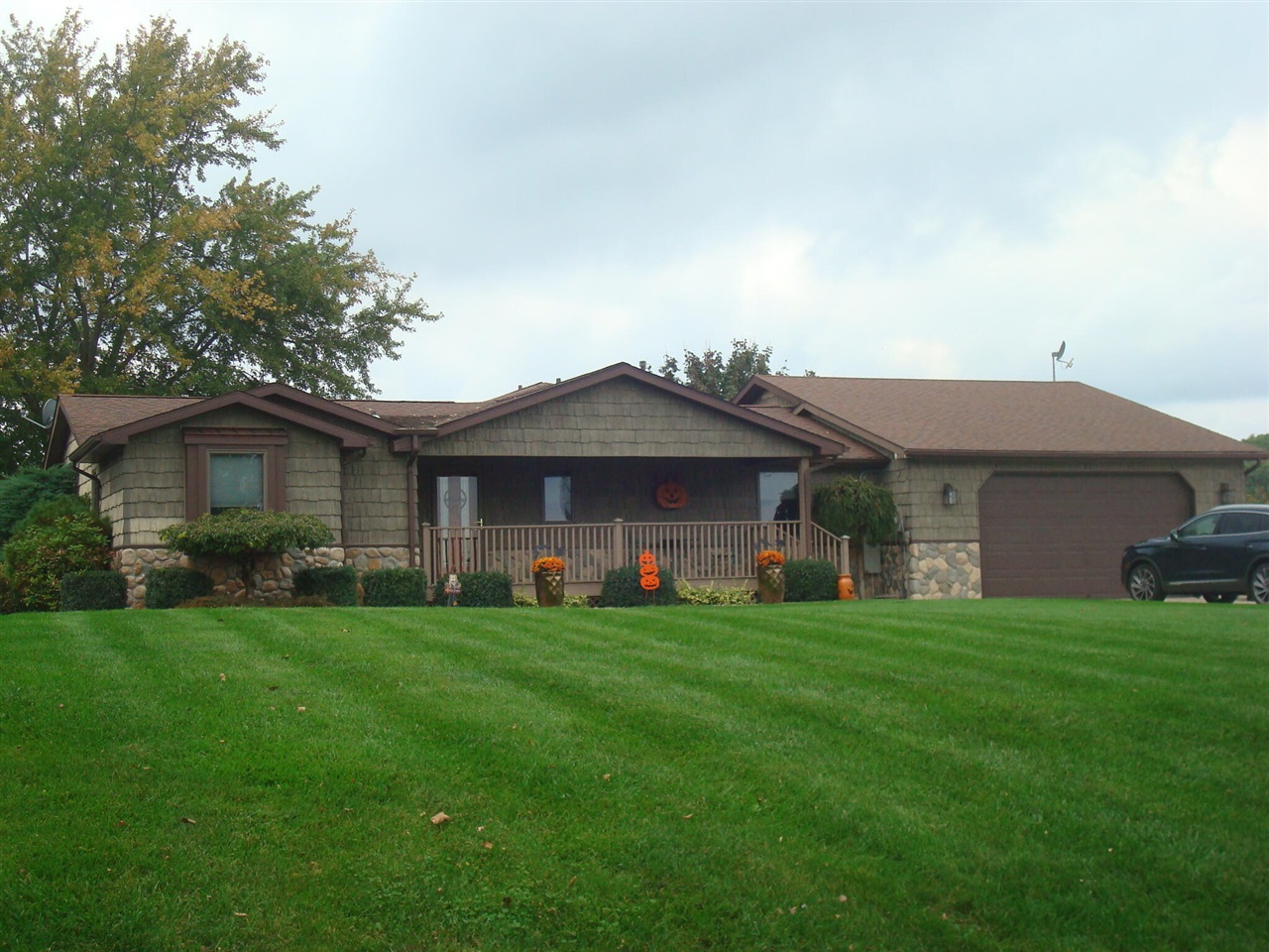 14600 W Diane Drive, Camden, MI, 49232-9553