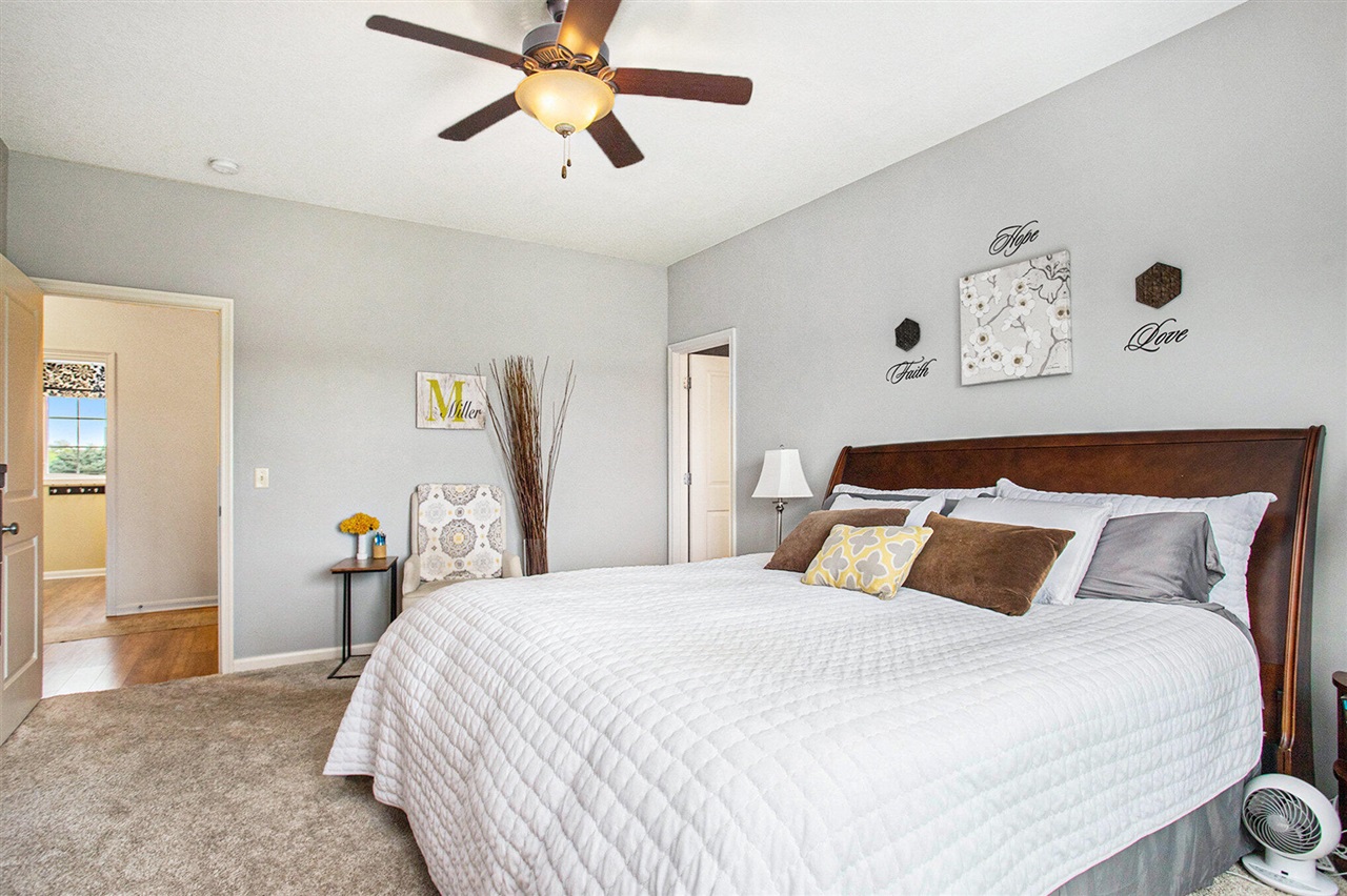 370 Bishop Avenue photo 19