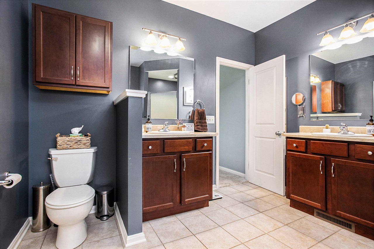 370 Bishop Avenue photo 21