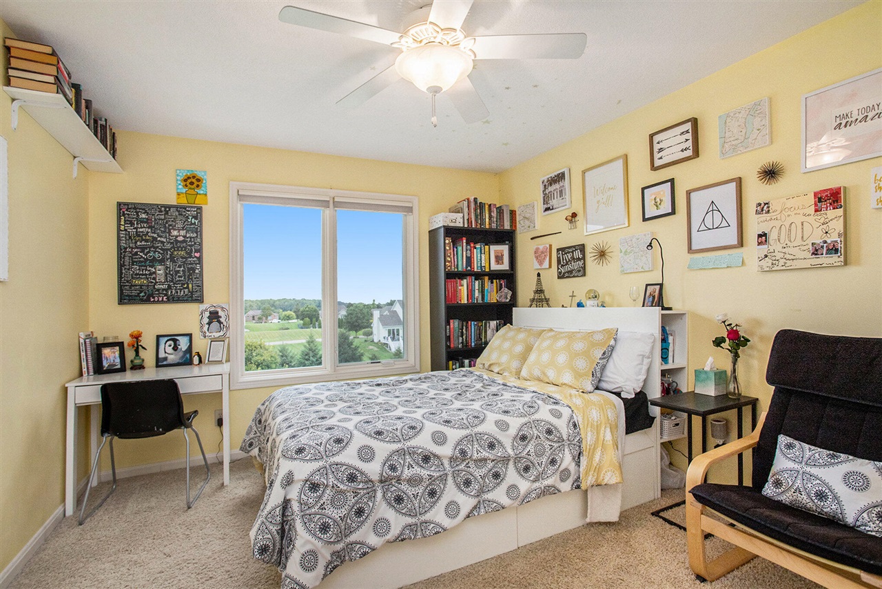 370 Bishop Avenue photo 23