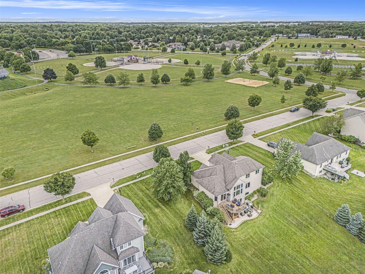 370 Bishop Avenue photo 39