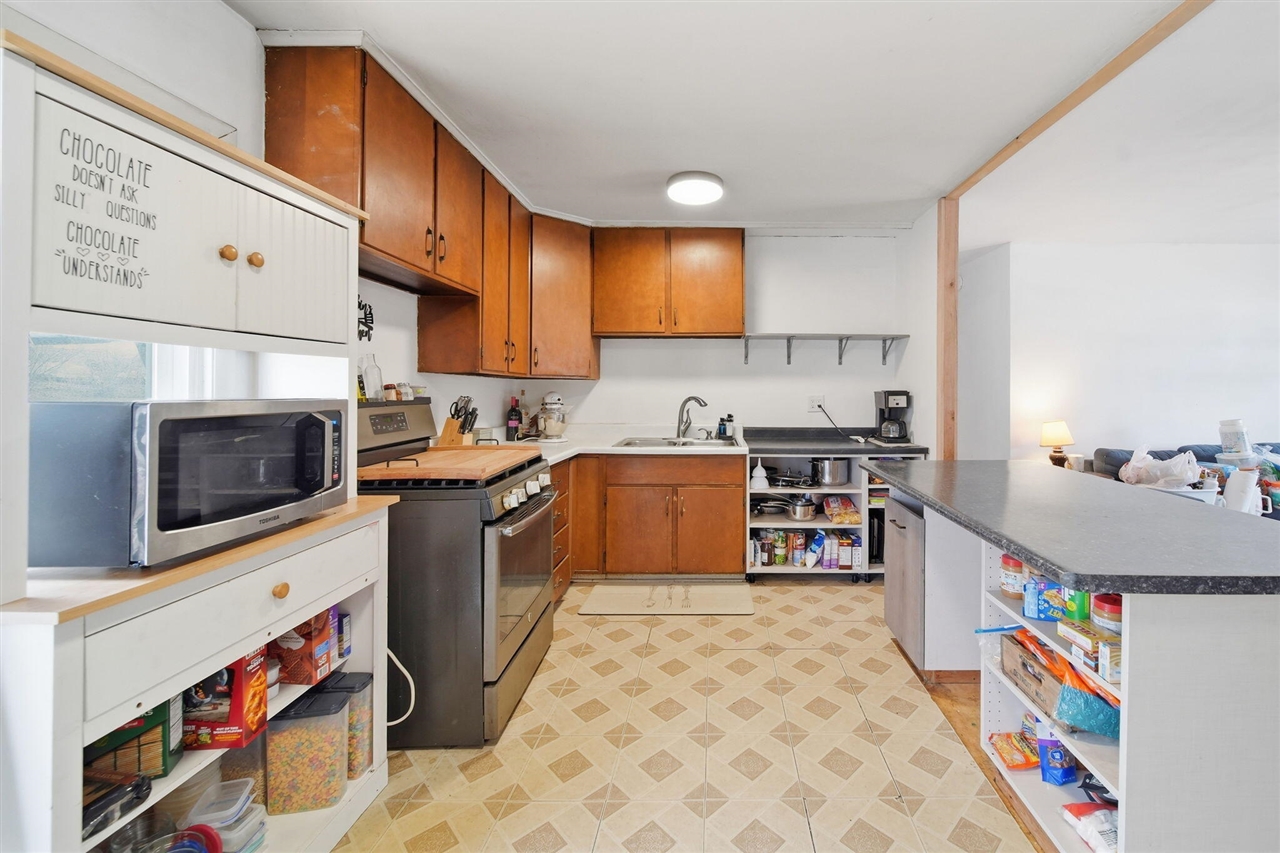 Jackson, MI, 49201-8814