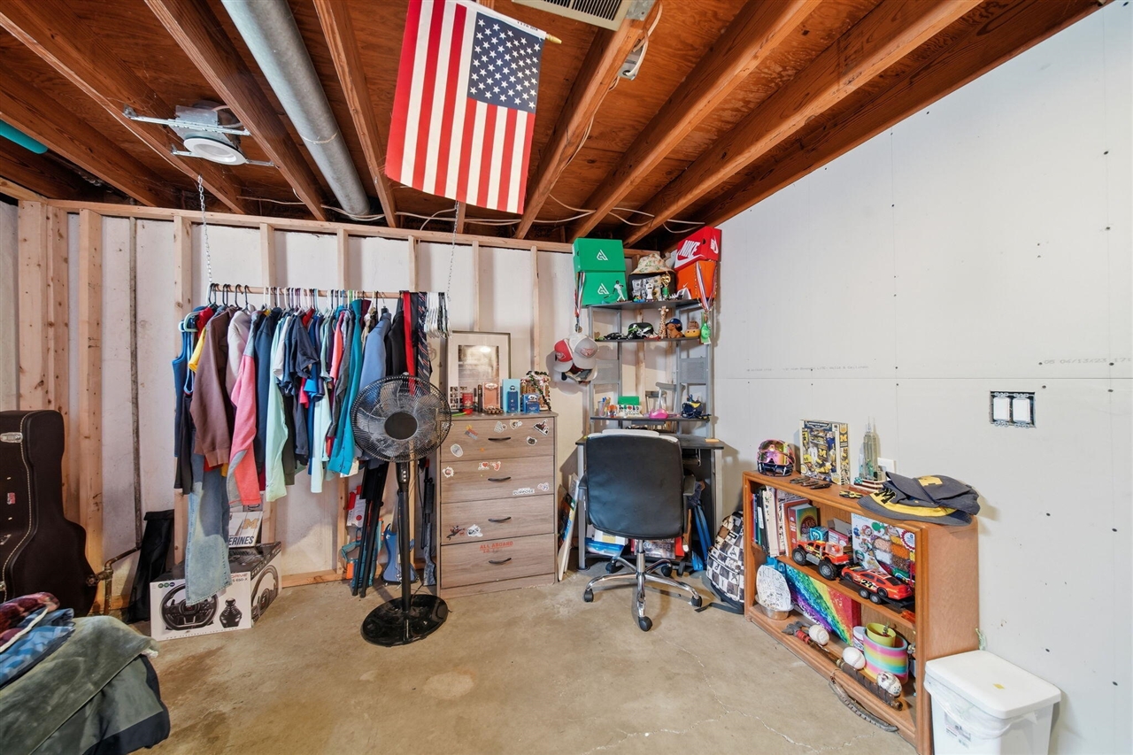 Jackson, MI, 49201-8814