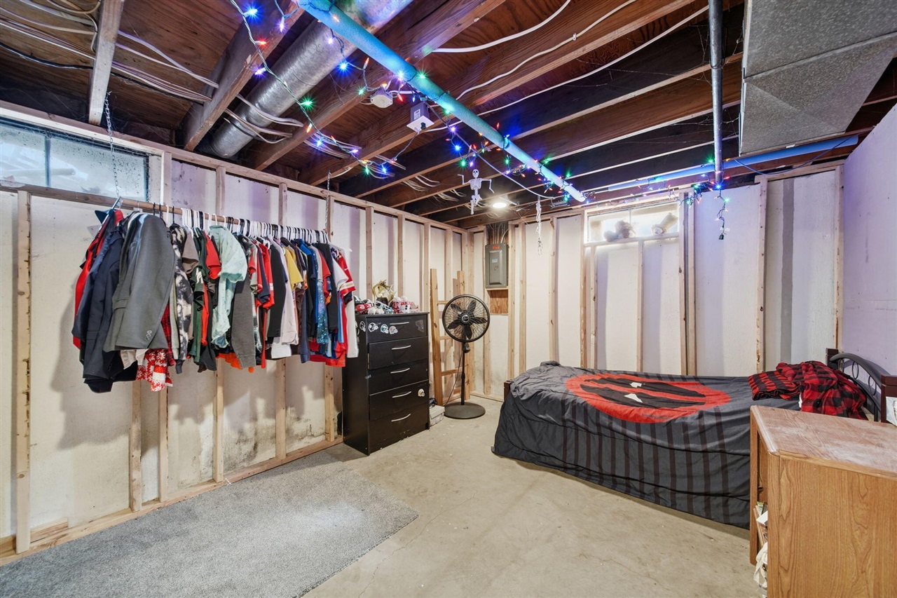 Jackson, MI, 49201-8814