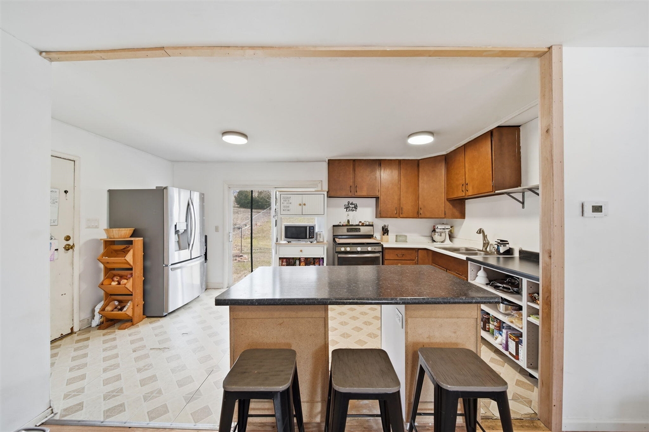 Jackson, MI, 49201-8814