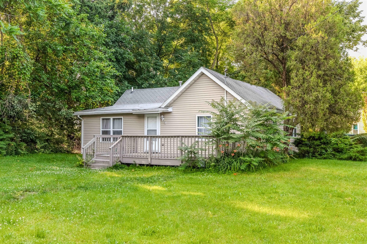2nd image of 5935 Sawyer Rd, Sawyer, MI 49125 | MLS# 70517121