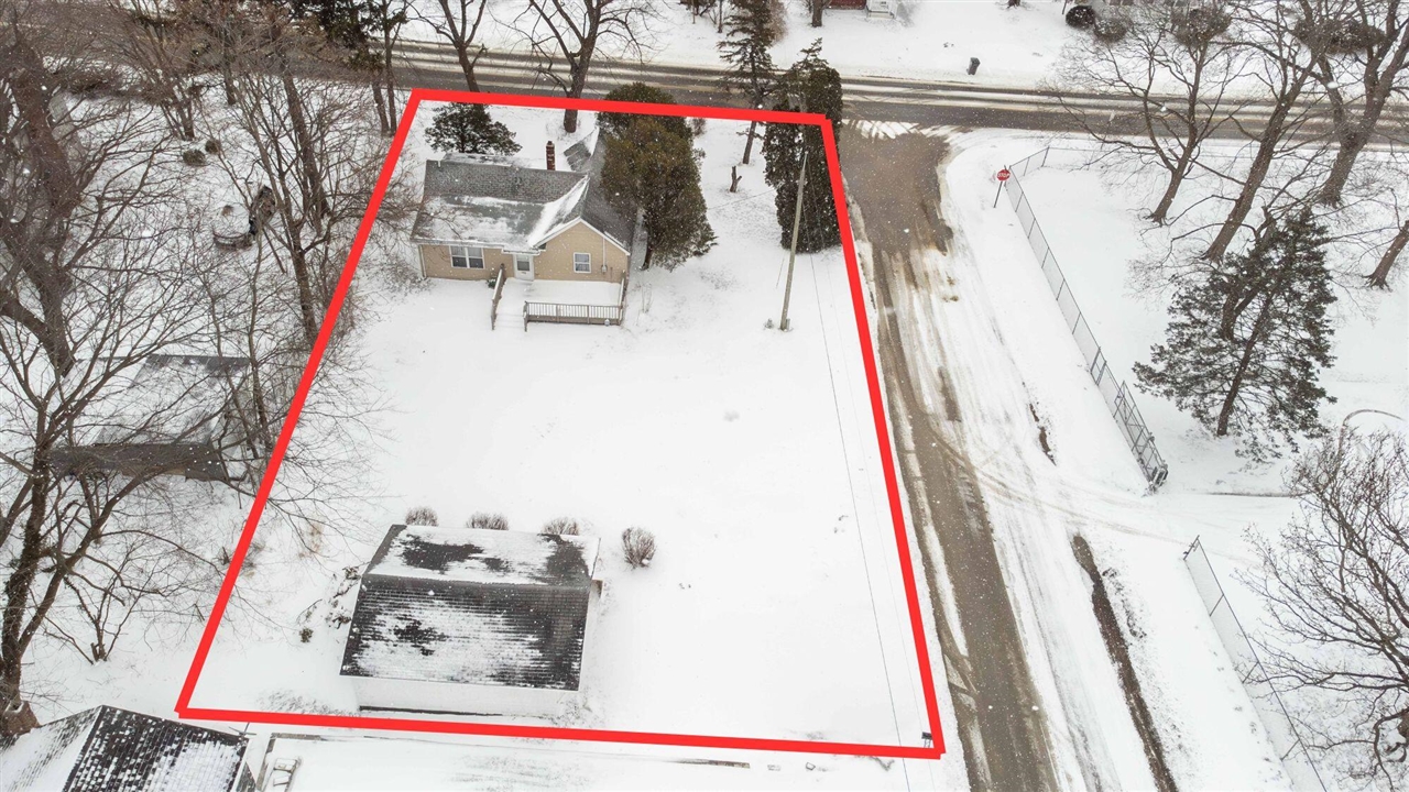 5935 Sawyer Road, Sawyer, MI, 49125-9342