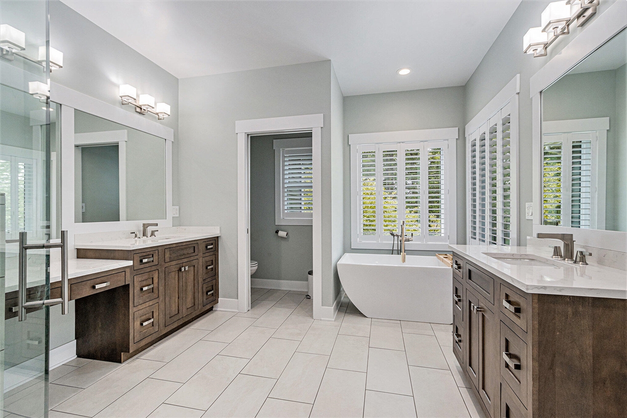 3589 Shoreline Drive, Allegan, MI, 49010-9495