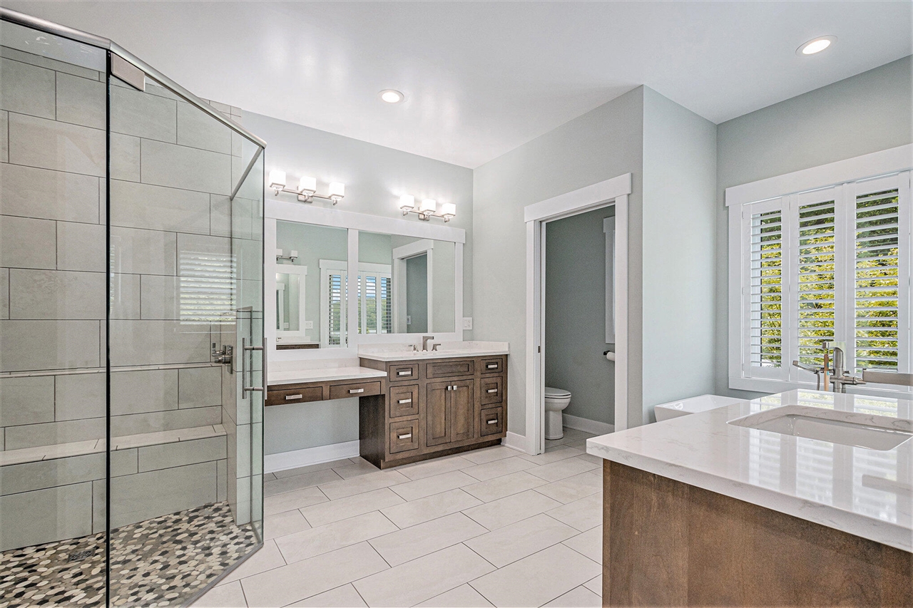 3589 Shoreline Drive, Allegan, MI, 49010-9495