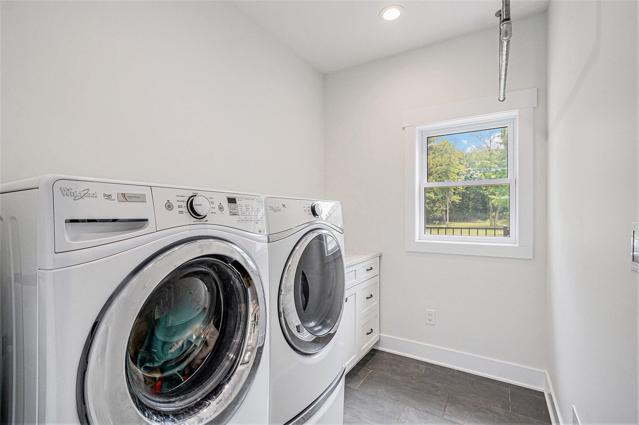 3589 Shoreline Drive, Allegan, MI, 49010-9495