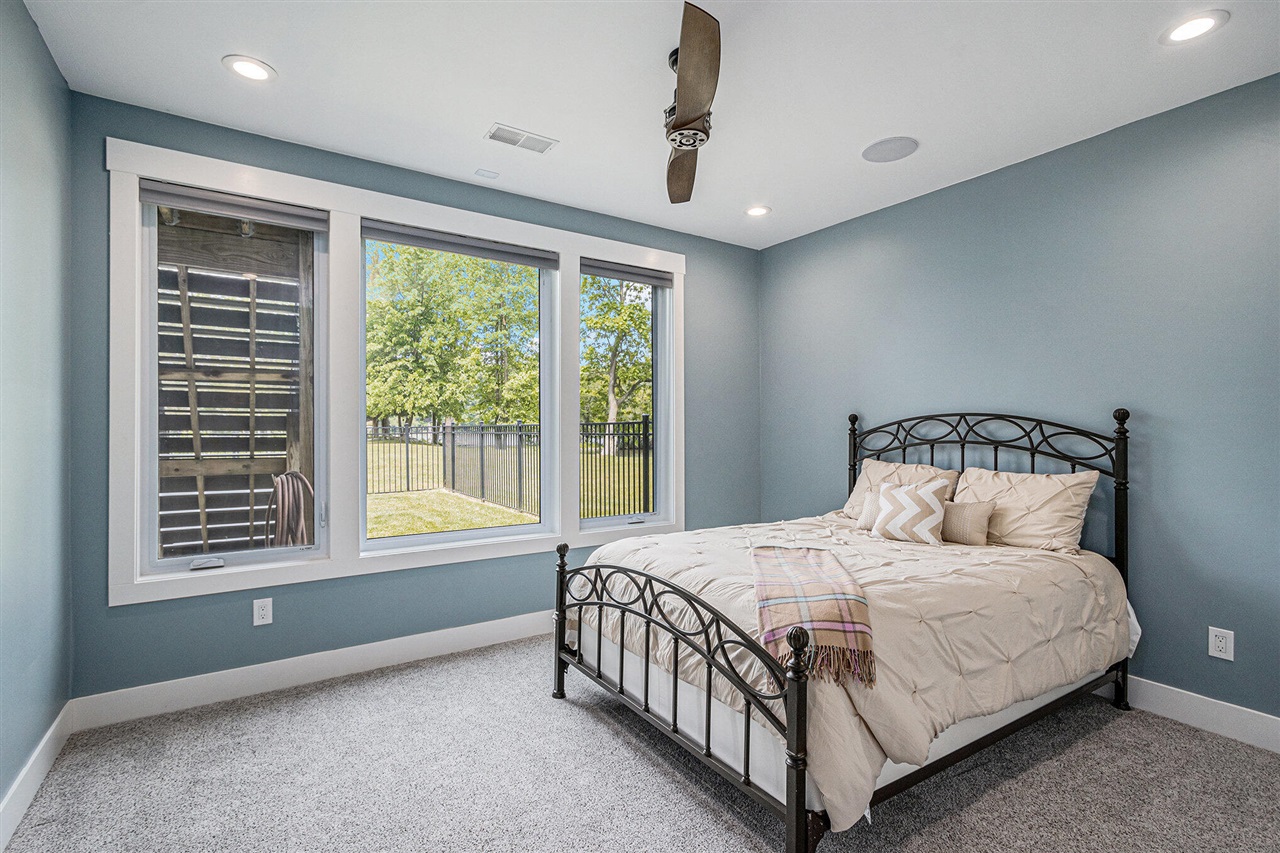 3589 Shoreline Drive, Allegan, MI, 49010-9495