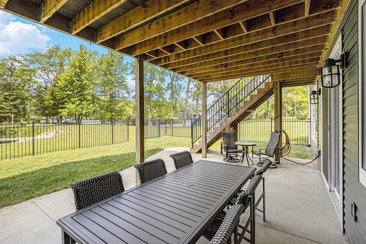 3589 Shoreline Drive, Allegan, MI, 49010-9495