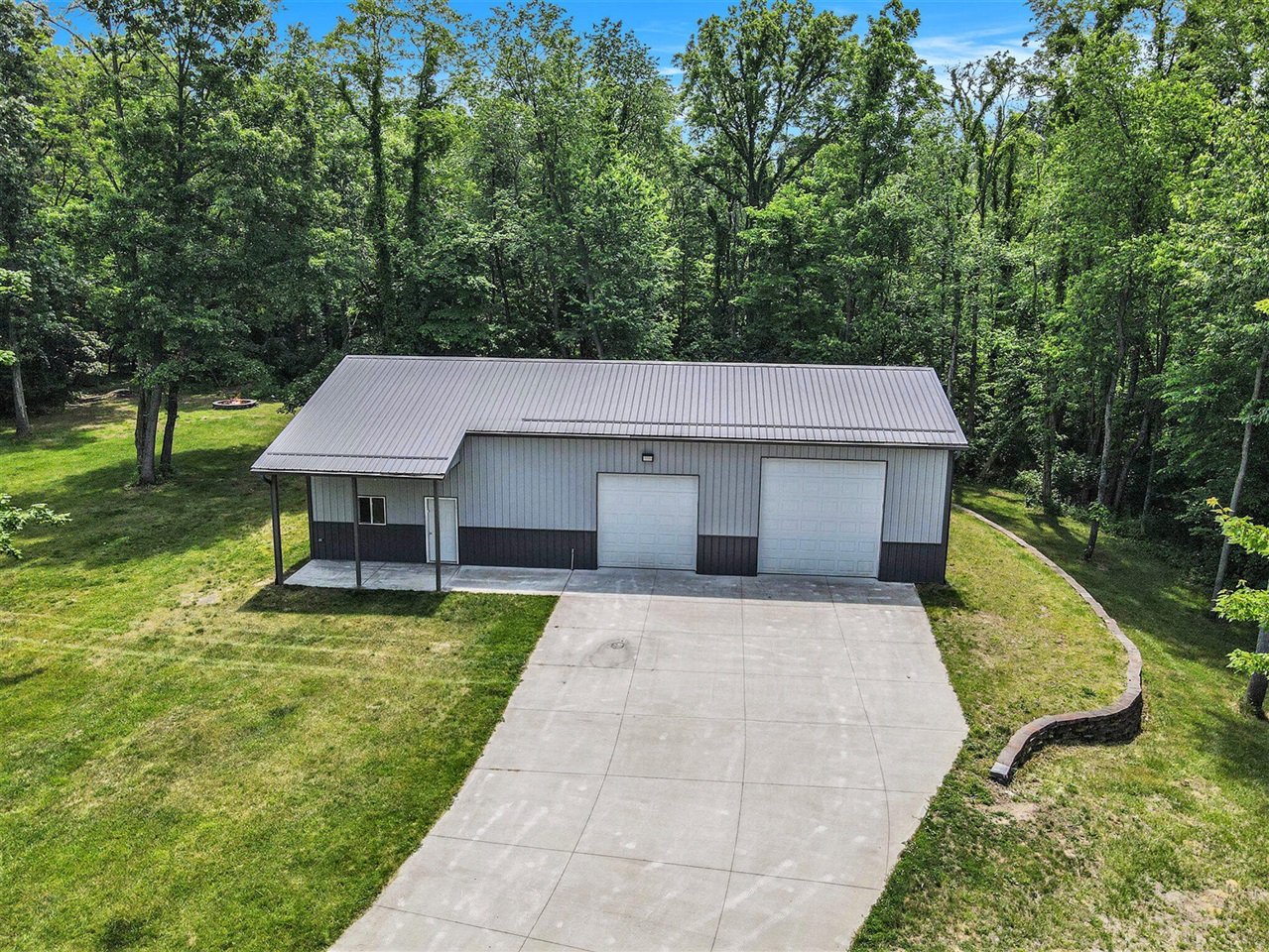 3589 Shoreline Drive, Allegan, MI, 49010-9495