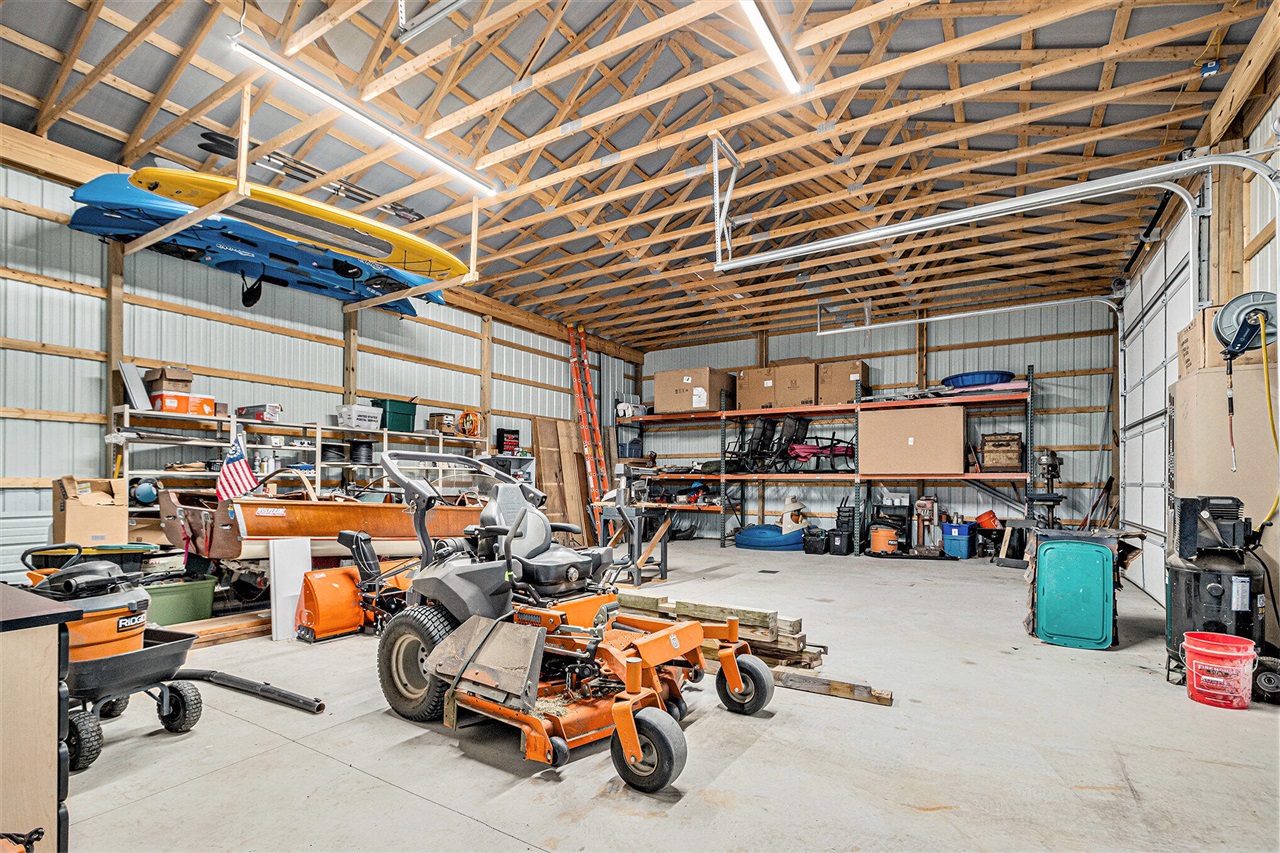 3589 Shoreline Drive, Allegan, MI, 49010-9495