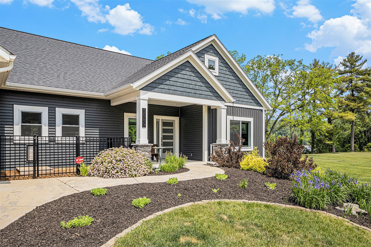 3589 Shoreline Drive, Allegan, MI, 49010-9495