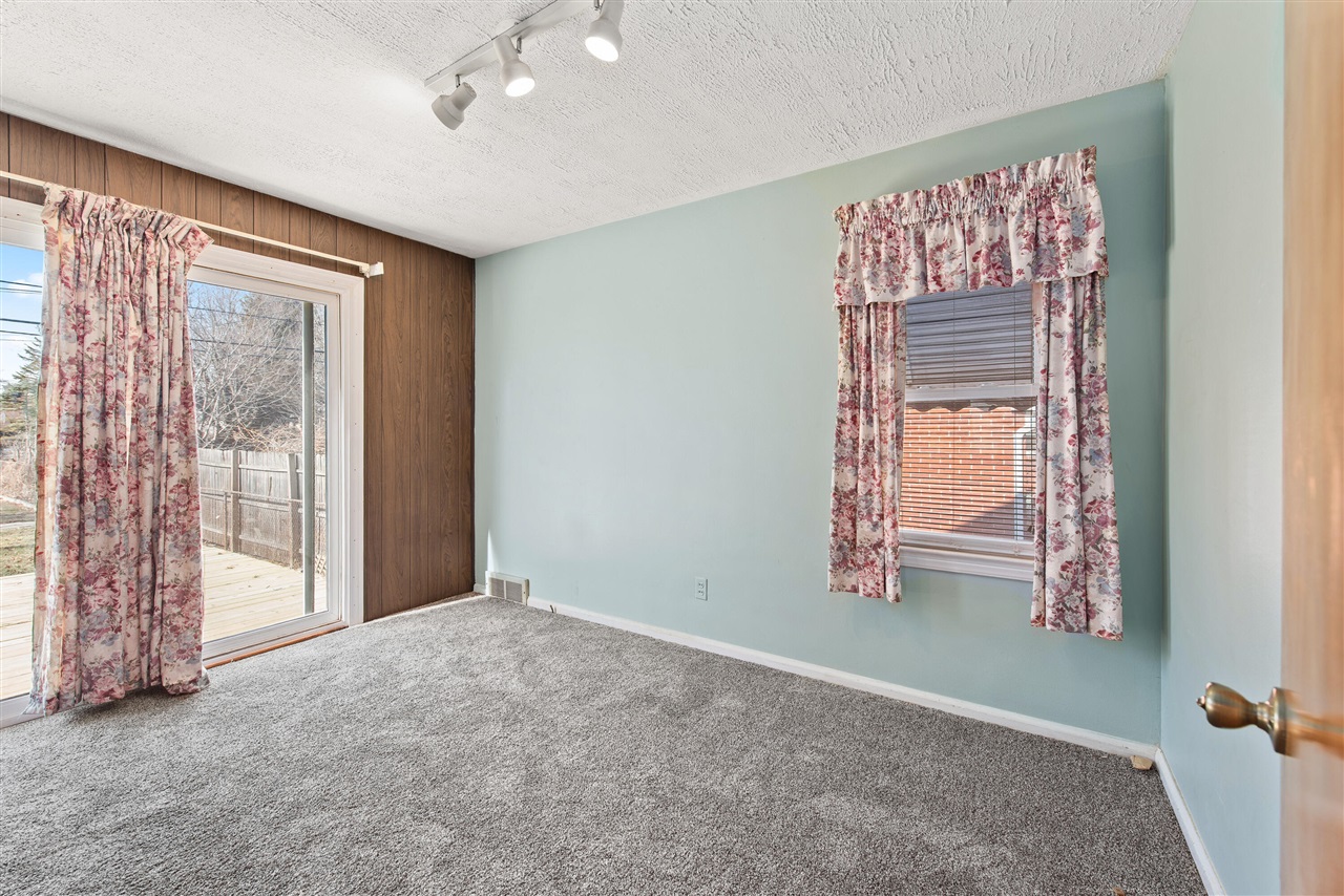 335 Laprairie Street, Ferndale, MI, 48220-3212