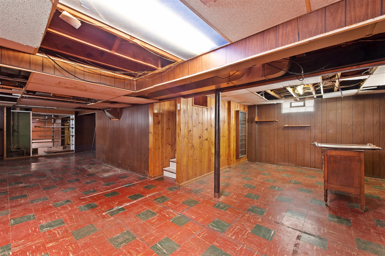 335 Laprairie Street, Ferndale, MI, 48220-3212