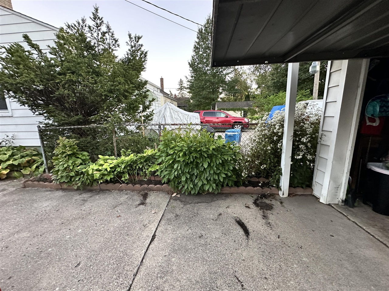 335 Laprairie Street, Ferndale, MI, 48220-3212