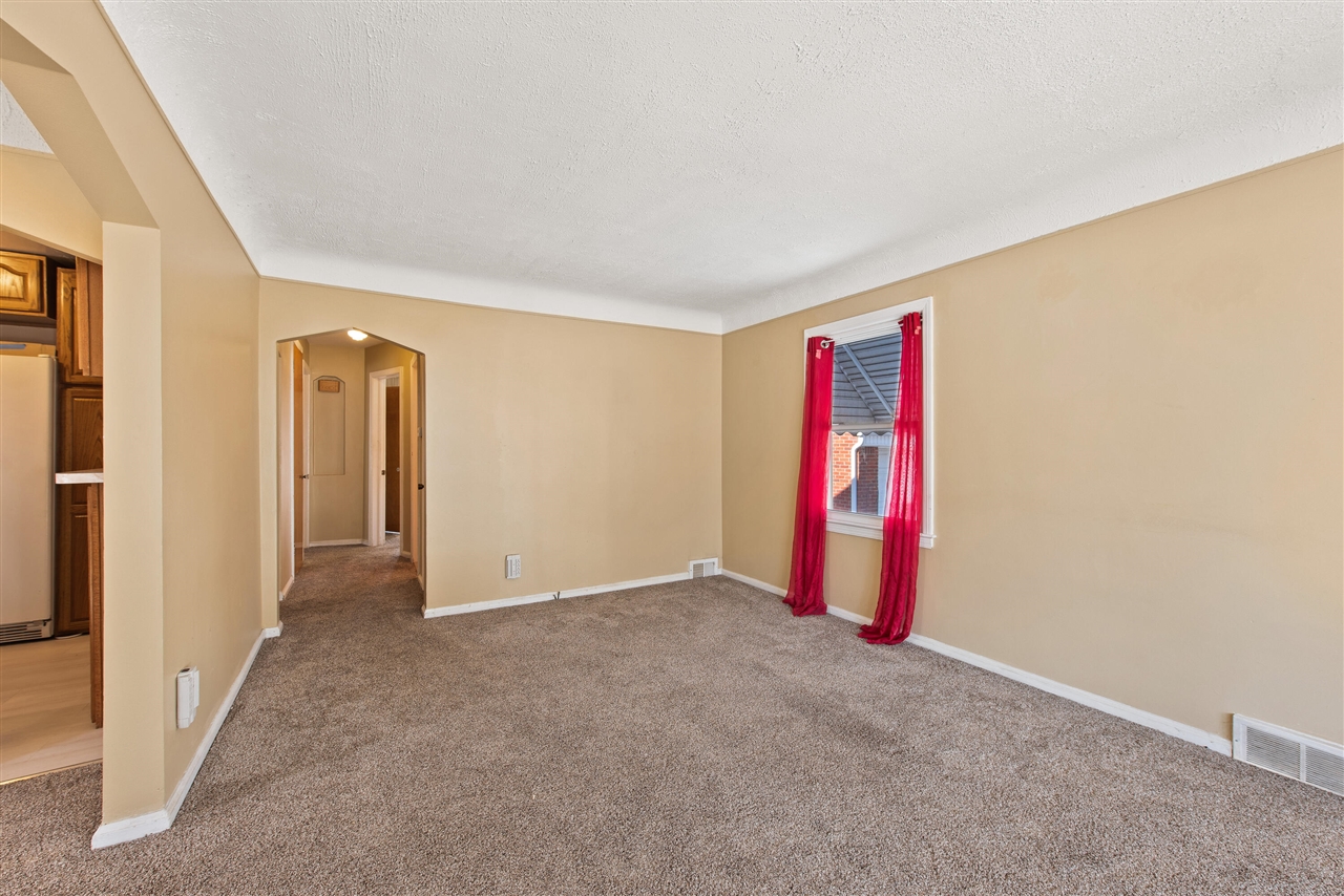 335 Laprairie Street, Ferndale, MI, 48220-3212