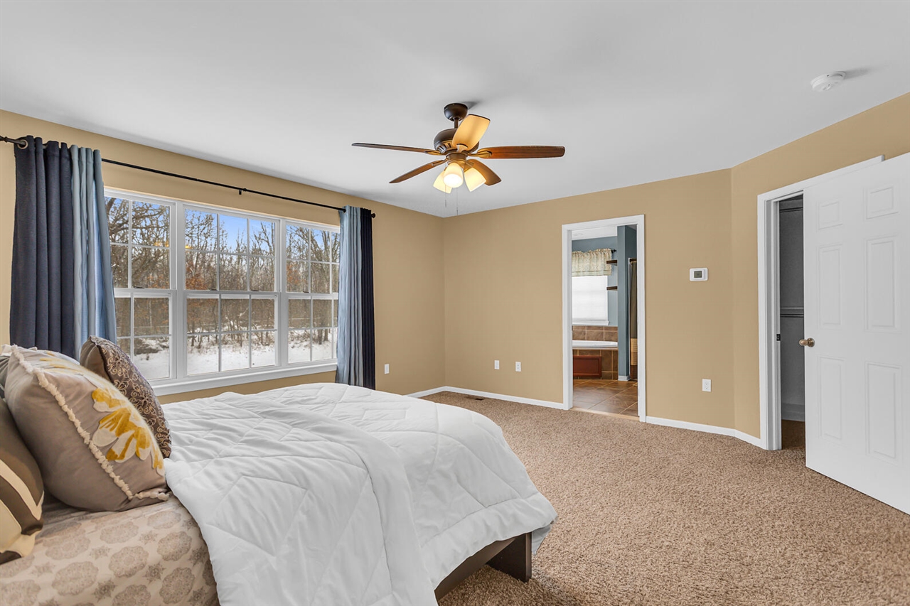 4009 Magnolia Parkway, Jackson, MI, 49201-8174